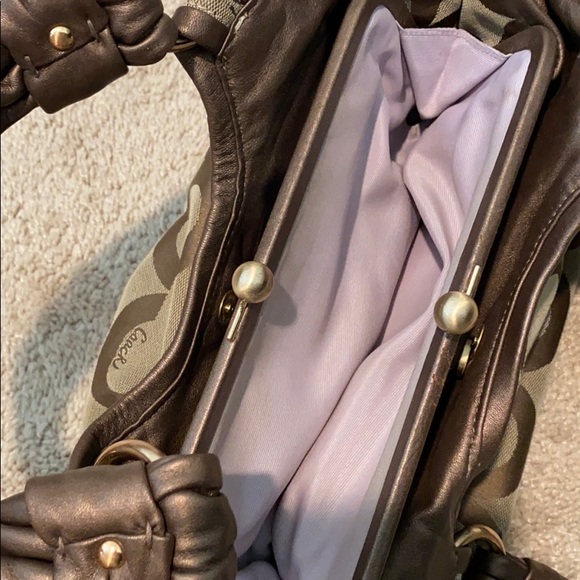 Coach Purse - Picture 5 of 7